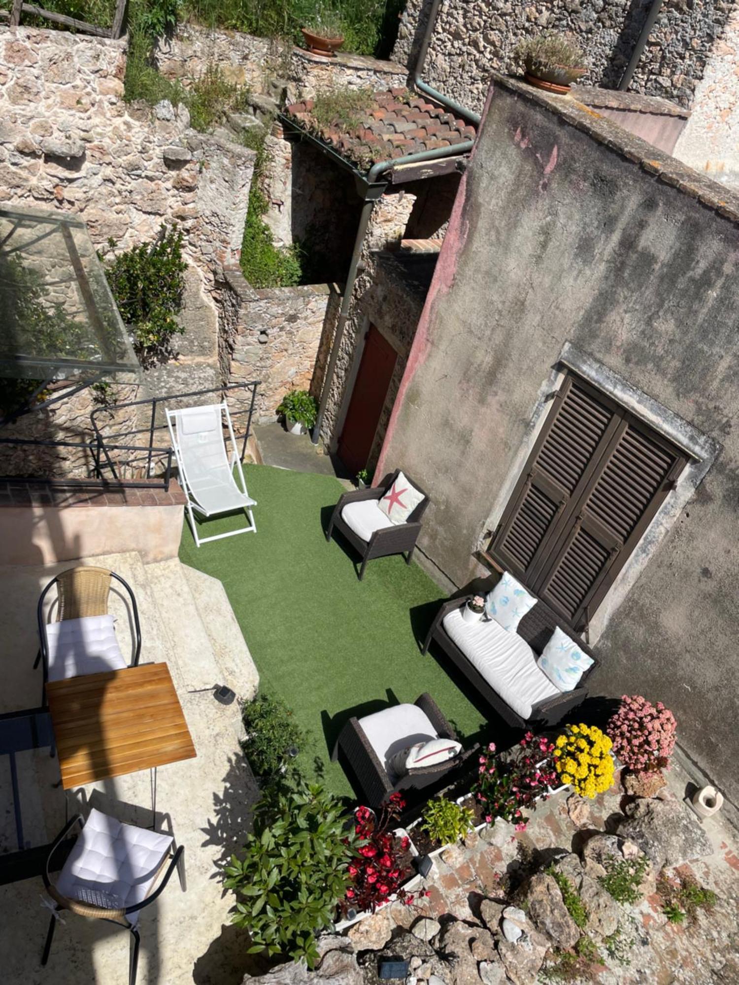 Crosa Tra Le Nuvole Villa Borgio Verezzi Exterior photo
